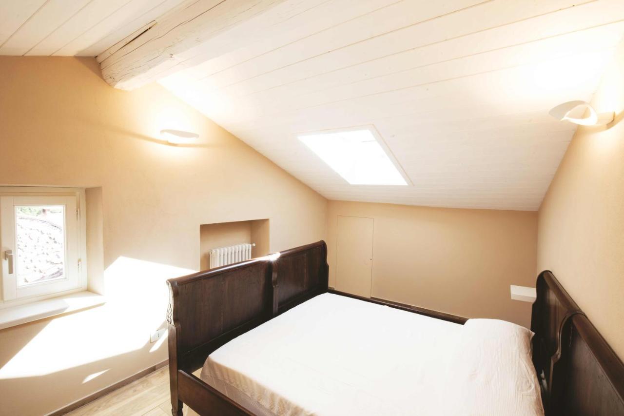 Dimora Della Rocca Bed and Breakfast Costigliole d'Asti Buitenkant foto